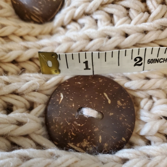 A&O International Button Accent Knitted Fringe Infinity Scarf Beige 🆕️✨️ - Picture 5 of 8